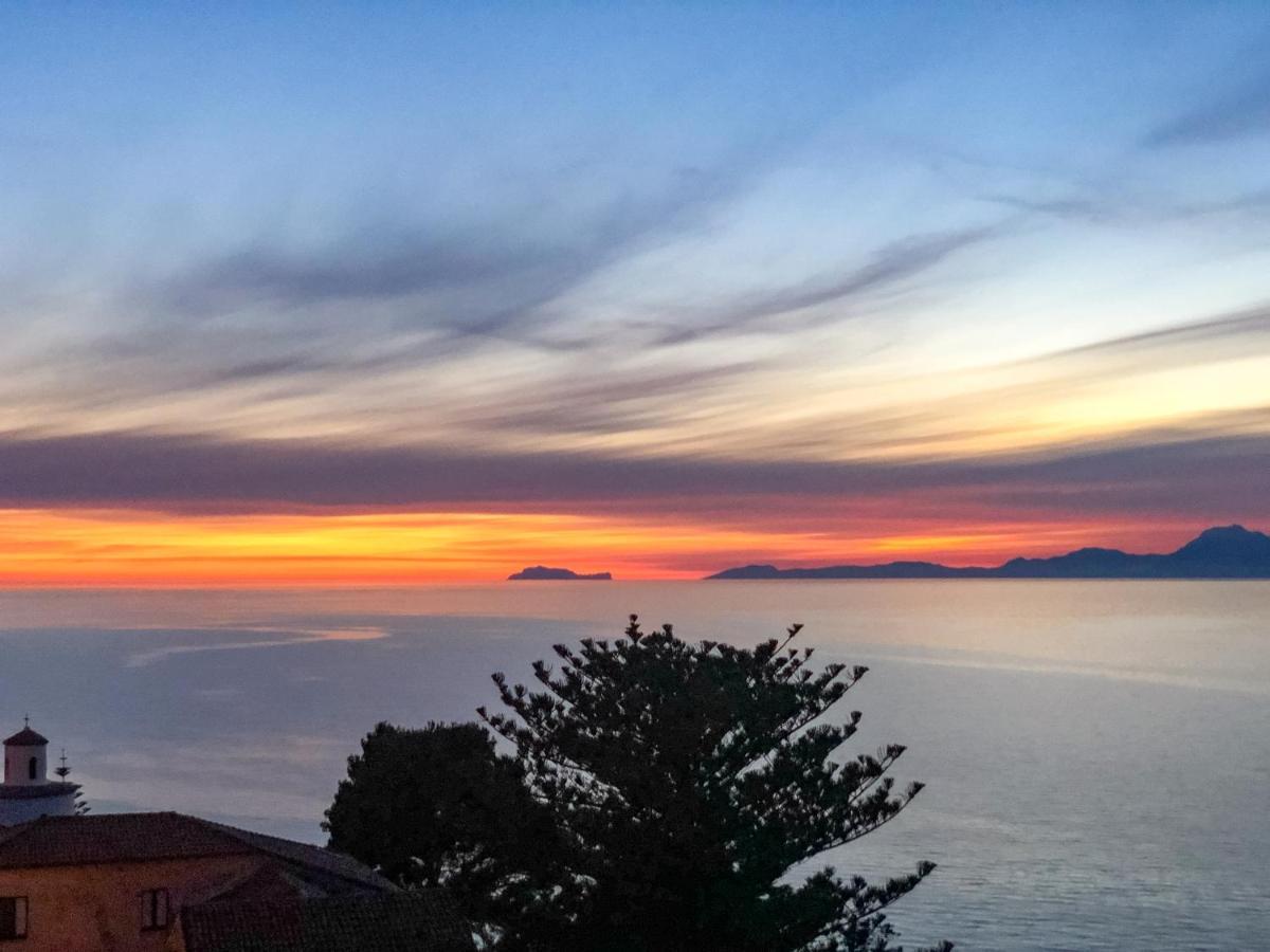 Borgo Dei Saraceni - Domus Indomita Bed and Breakfast Agropoli Eksteriør billede