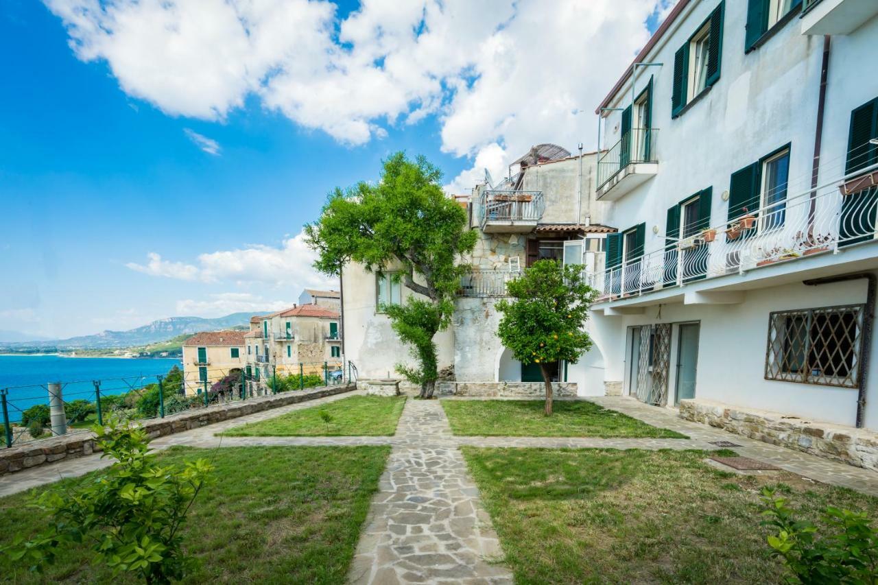 Borgo Dei Saraceni - Domus Indomita Bed and Breakfast Agropoli Eksteriør billede